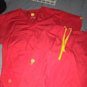 Wonder wink scrubs red